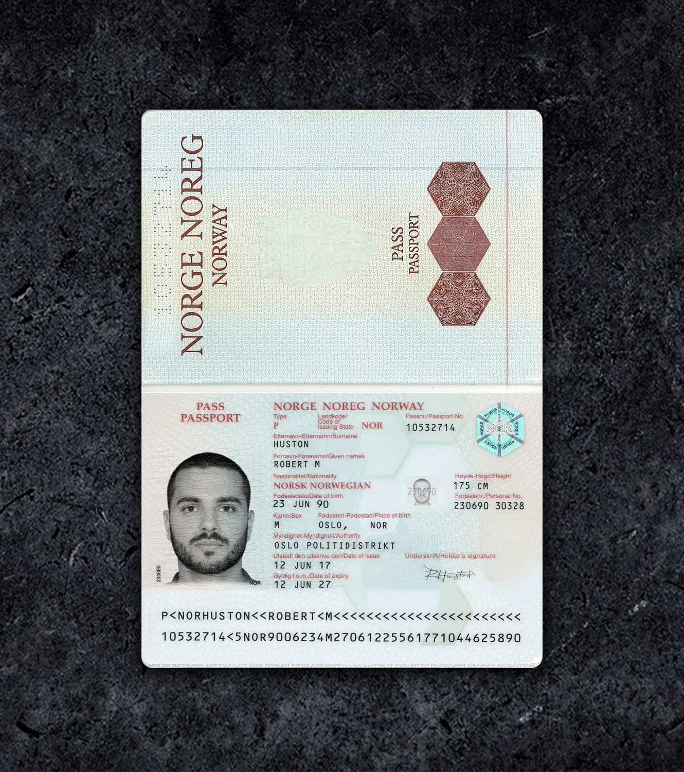 Norway Passport PSD Template - 2011 - Thumbnail nor_p_1.jpg